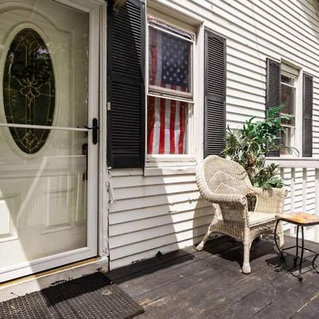 Room With A Private Shower New York Exterior photo